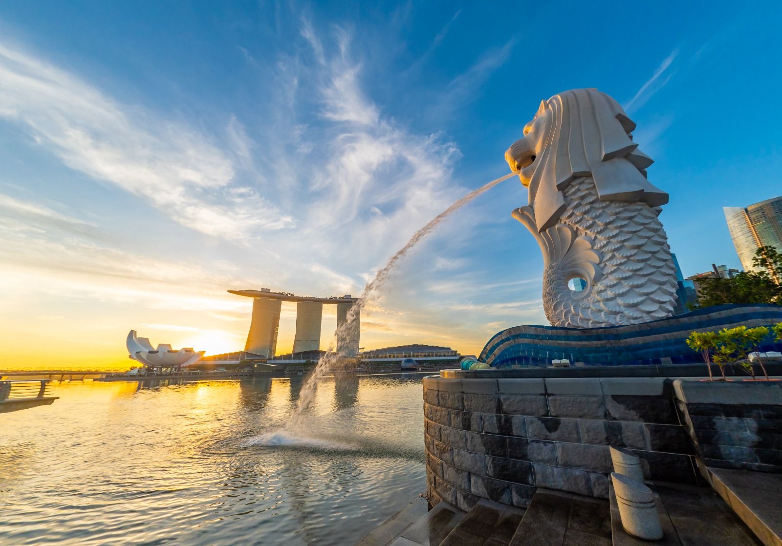 外資撤離｜法興傳與新加坡達成協議 逾10名港銀行家遷往當地