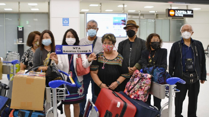 試驗開關︱日本迎首批旅行團 遊覽白川鄉善光寺等景點 每組4人以下 需佩戴口罩