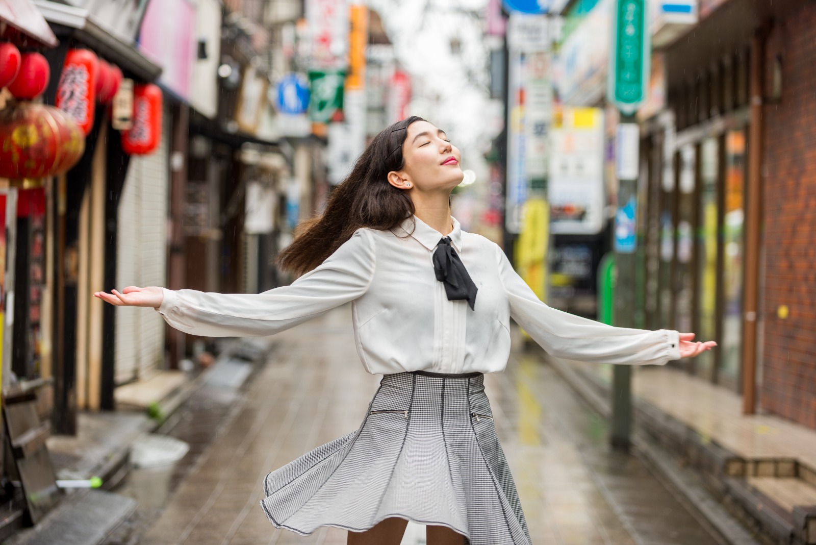 日本首例｜大阪准建賭場度假村 濠賭股今早普遍向下