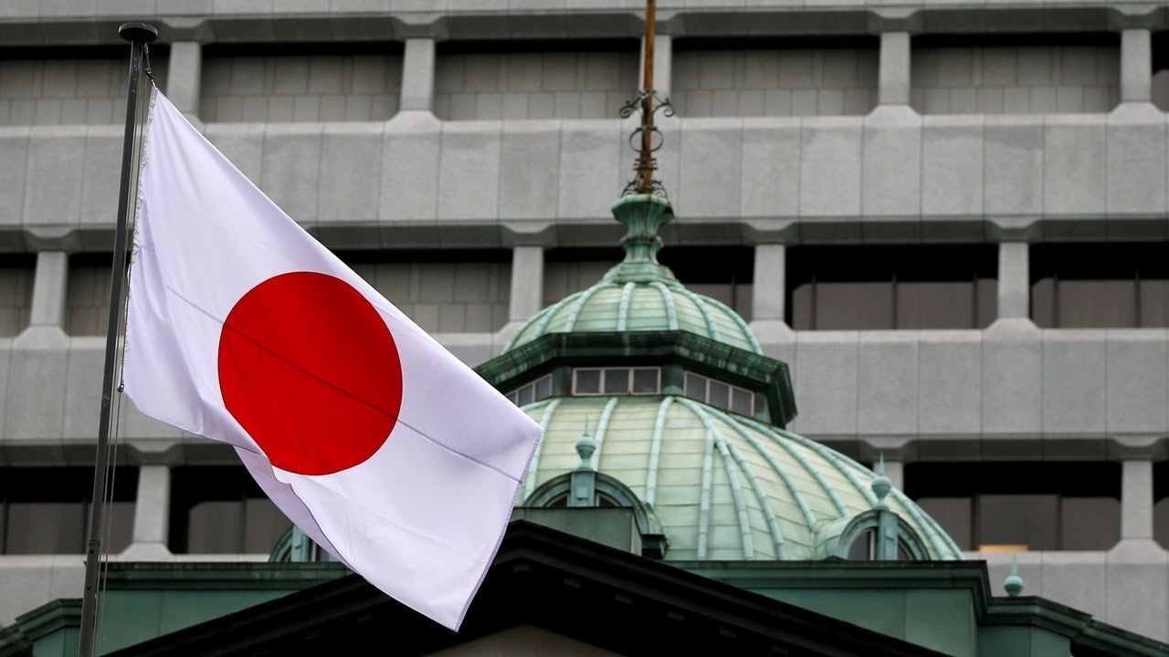 日圓匯率｜三個月內累貶一成 日本政府疑出手托市 昨夜五分鐘內暴升近2%