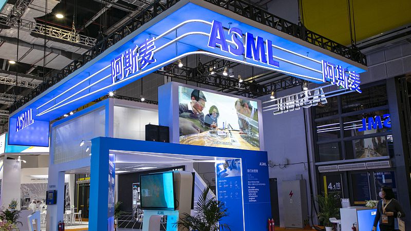 晶片禁令｜美晶片出口管制下 ASML等四大半導體巨頭受惠 中國市場收入激增一倍