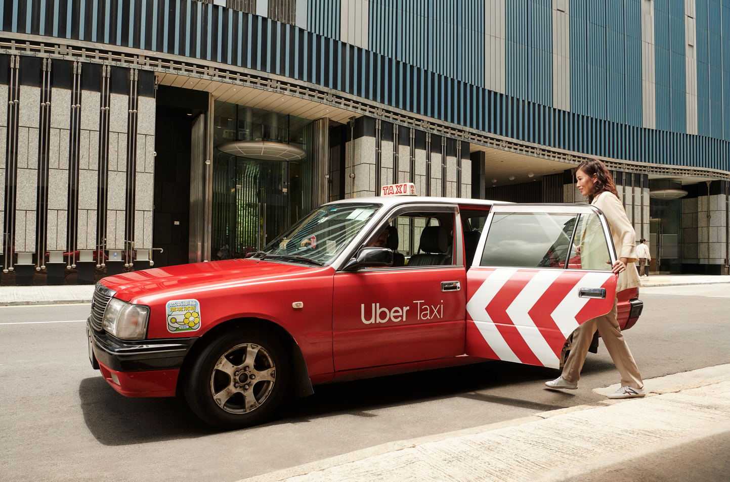 港府擬規管網約車 Uber建議不設網約司機配額限制 15%失業司機將申請社會福利